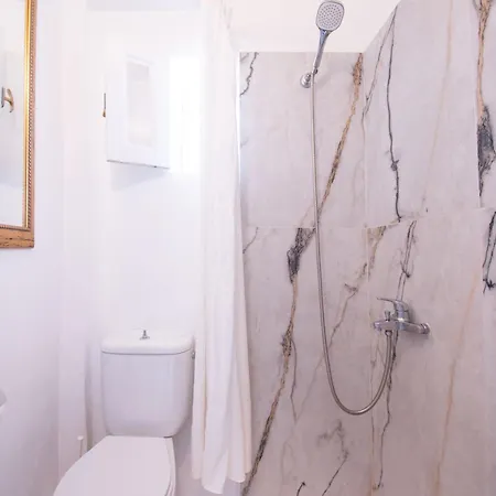 Delfines Otel Mykonos Town